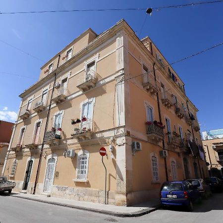 Bed and Breakfast La Sicilia In Un Sogno Сиракузы Экстерьер фото